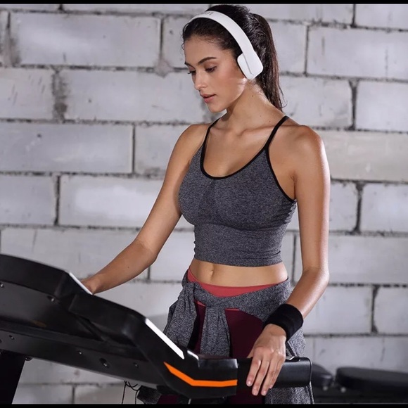 3/$15 Black Sports Bra Crop Top Gym Exercise Yoga - Picture 3 of 8